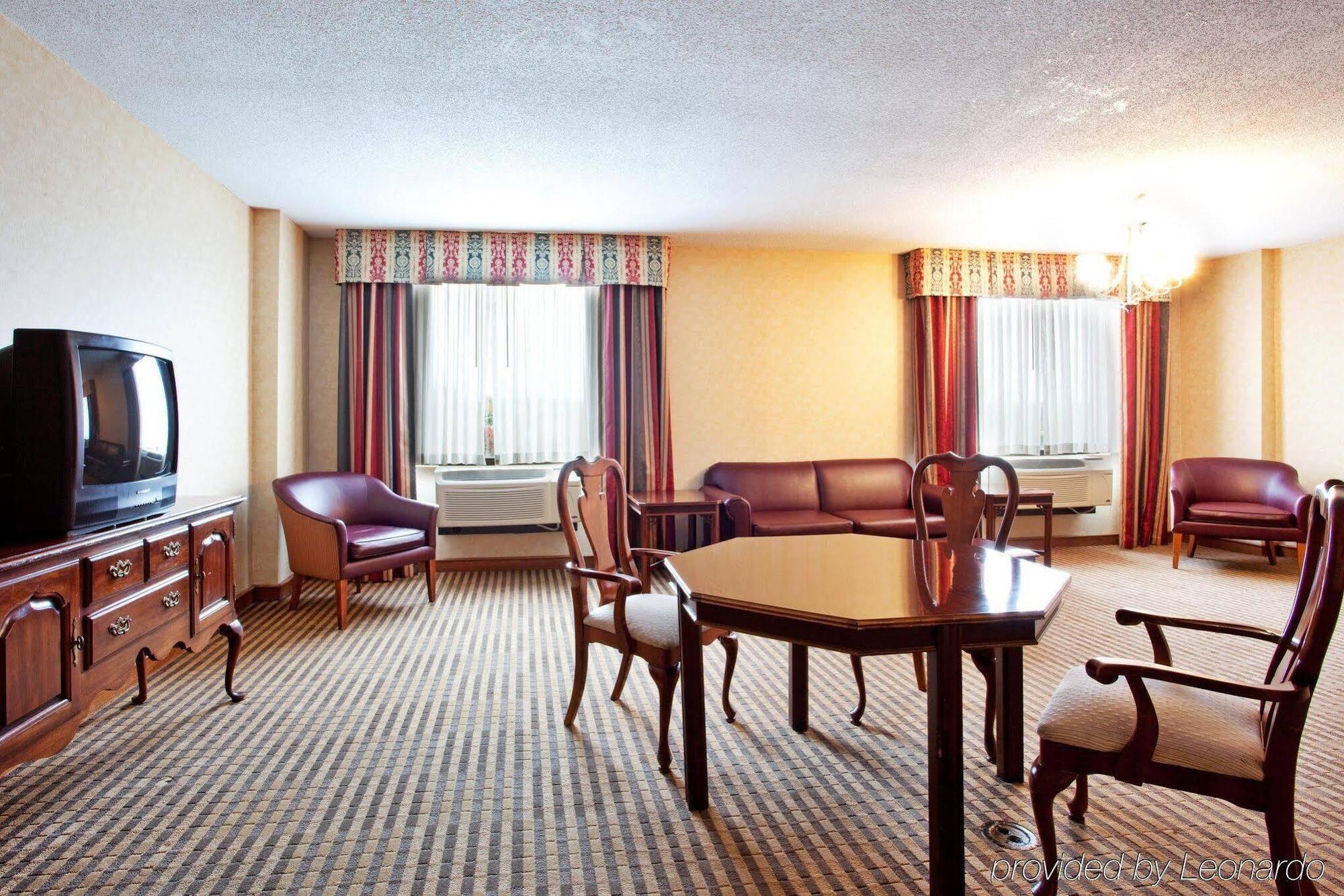 Lynchburg Grand Hotel Kültér fotó